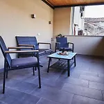 Apartment Rnr *